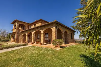 Image de flach 'Girasole Sanguineto' by Interhome