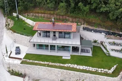 Image de Sopralago ein Ferienhaus in Traumlage am Gardasee by Interhome