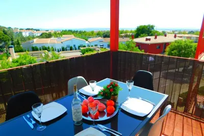 Image de Wohnung mit 2 Schlafzimmern, Schwimmbad und Parkplatz in Mas Oliva, Roses by Interhome