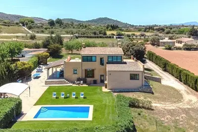 Image de Schöne Finca in der Nähe der Rafal Nadal Akademie by Interhome