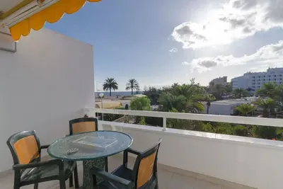 Image de Terrassenwohnung mit zwei Schlafzimmern am Strand by Interhome