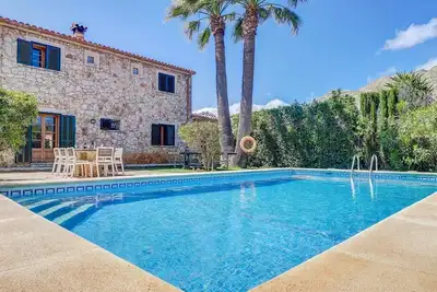Image de \"Joan\" mit privatem Pool by Interhome