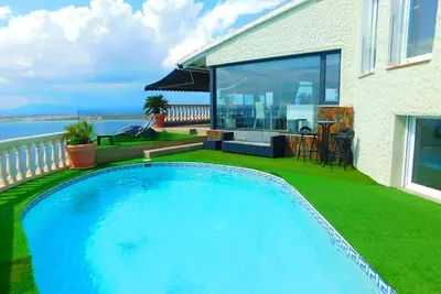 Image de mit einzigartigem Meerblick by Interhome