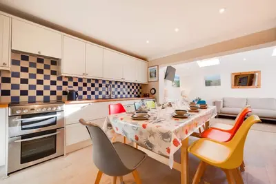 Image de 4 Bed in Thornham (oc-769)