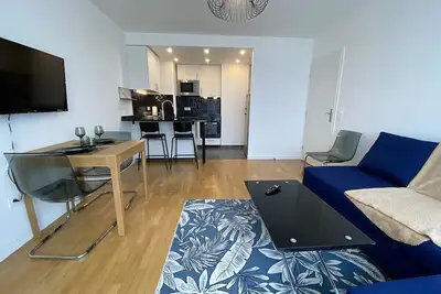 Blue By Dream Apartments