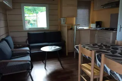 Image de Mobil Home 30m² - 2 chambres - n° 68 Terrasse couverte Dimanche/Dimanche 4 pers. 4 personnes