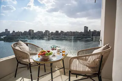 Image de Luxuriously Designed Great Nile View - 5