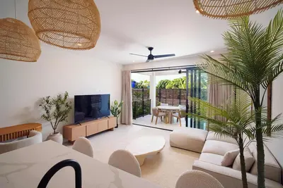 Image de Elegant Lux 2br, 3mins to Beach! Pool & Deck