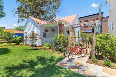 Image de Charming Cottage in Downtown Charleston