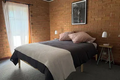 Image de Cosy and Stylish Fitzroy room