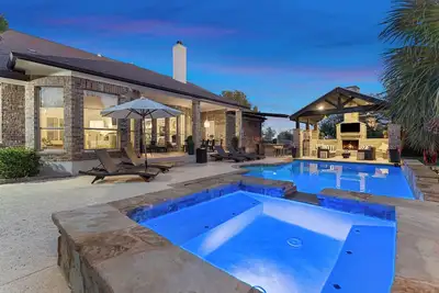 Image de Luxury Villa, 1-story, 4000+sqft, Pool, Spa, Games, 14 Queen beds, 16+ guests