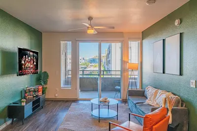 Image de Live by Stadium with Balcony-Pool-Gym-Parking-W/D