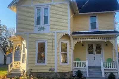 Image de Charming Victorian next to Letchworth State park and Stony Brook.