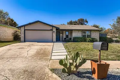 Image de Tch -  3bd/2. 5ba home in Austin w/ Workspace