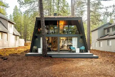 Image de The Mod Lodge, Retro Sunriver Cabin Vibes!