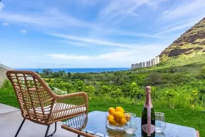 Image de @ Marbella Lane - 2 master suites | Mt+Ocean Views