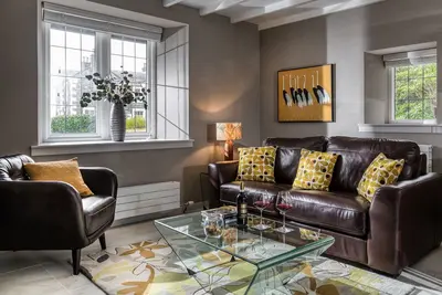 Image de Courtyard Cottage - sleeps 2 guests  in 1 bedroom