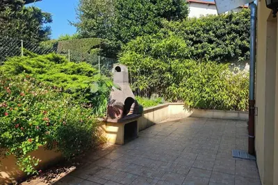 Image de Appartement 120 m2, 8 couchages tout équipé, parfait pour cour ou long séjour