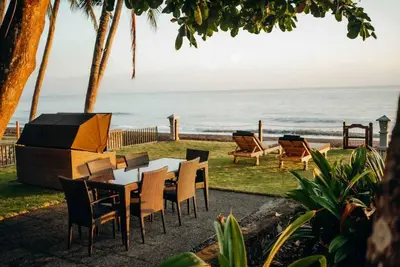 Image de Kubu He Mamatica Tepi Pantai