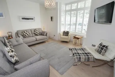 Image de 4 Bed in Mumbles (oc-hh53)