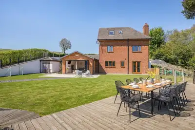 Image de 5 Bed in Pant-y-Dwr (oc-w30200)