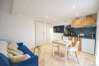Image de T2 Cosy - 4 pers - Parking & Netflix – Nature & Verdon