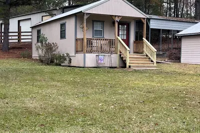 Image de Cabin on Angelina River near Lake Sam Rayburn with Boat Parking