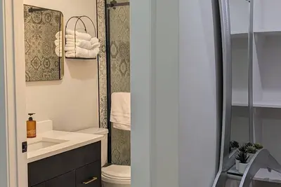 Image de Chill Holiday Home in Edmonton with Great Access to Everything