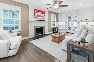 Cozy SoBro 3br Retreat with Patio