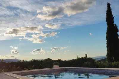 Image de Ferienvilla \"Plano\" mit Blick auf das Wasser by Interhome