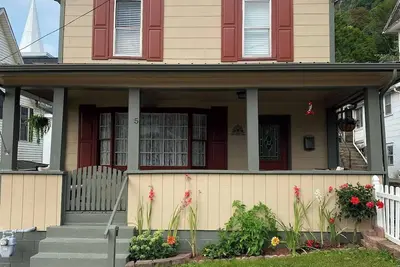 Image de Spacious 4-bedroom house in adorable Richwood