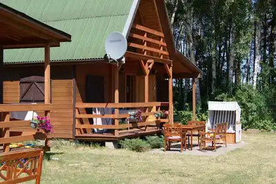 Image de Gemütliches Ferienhaus mit Garten und Terrasse by Interhome