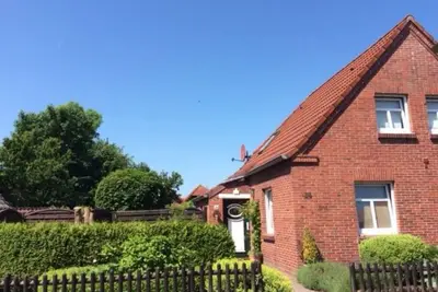 Image de Liebevoll eingerichtetes Wohlfühl Ferienhaus by Interhome