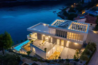 Image de Haus in Vinišće mit Außenterrasse by Interhome