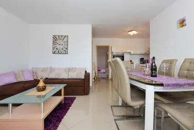 Image de für fünf Personen im ersten Stock by Interhome