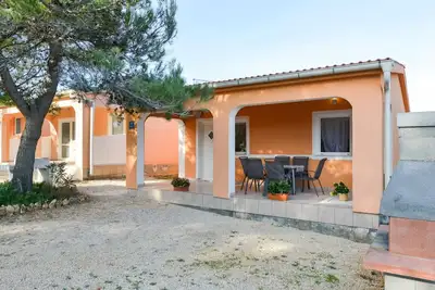 Image de mit Terrassen am Wald by Interhome