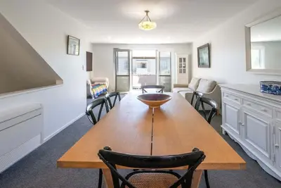 Image de Akaroa Upper Deck - French inspired retreat