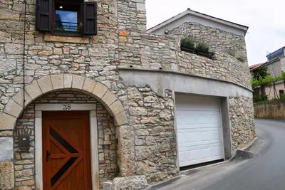 Image de 'Filira Medulin' mit Blick auf das Wasser by Interhome