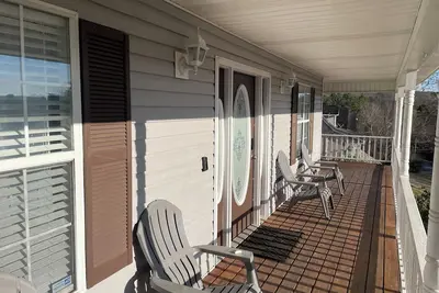 Image de Spacious 4-bedroom house with scenic view in superb Ringgold with Ac