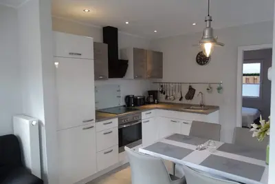 Image de Schmuckes neuwertiges Ferienhaus  auf einer kleinen Ferieninsel by Interhome