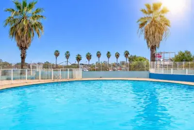 Image de Camargue, Studio de vacances, meublé, dans résidence sécurisée avec piscine