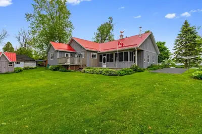 Image de Sunrise/Sunset Lakefront 4-Season Cottage Retreat