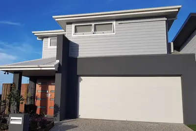 Image de Hampton Style 2 story home sleeps up to 9 people