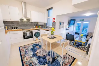 Image de Spacious 4br Cardiff Home with Free Parking