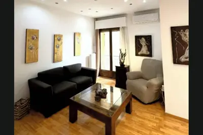 Image de An Athenian gem by the Acropolis!