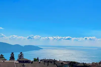 Image de D1mora Oleandro apartment with terrace Lake View in central area in Tignale