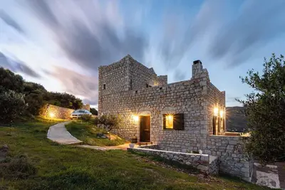 Image de Taenarioum Antico - Mani Stone Tower with Sea View