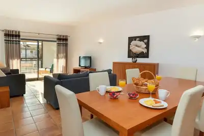 Image de Marina Park 2b-room cozy apt