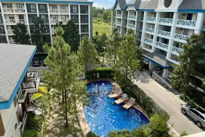 Image de Tagaytay Suites with netflix near Sky Ranch and Starbucks Hiraya