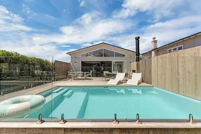 Image de Bespoke Stays - Timeless Style